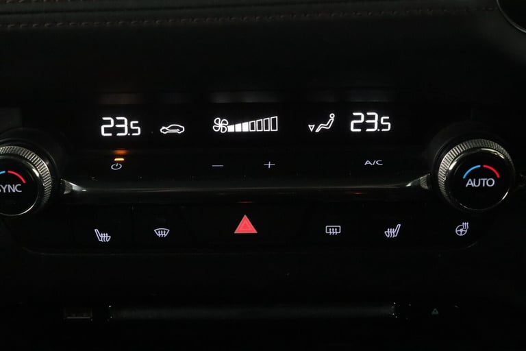 2020 Mazda Mazda3 2.0 SKYACTIV-X MHEV GT Sport Tech Auto Euro 6 (s/s) 4dr SALOON Petrol Automatic