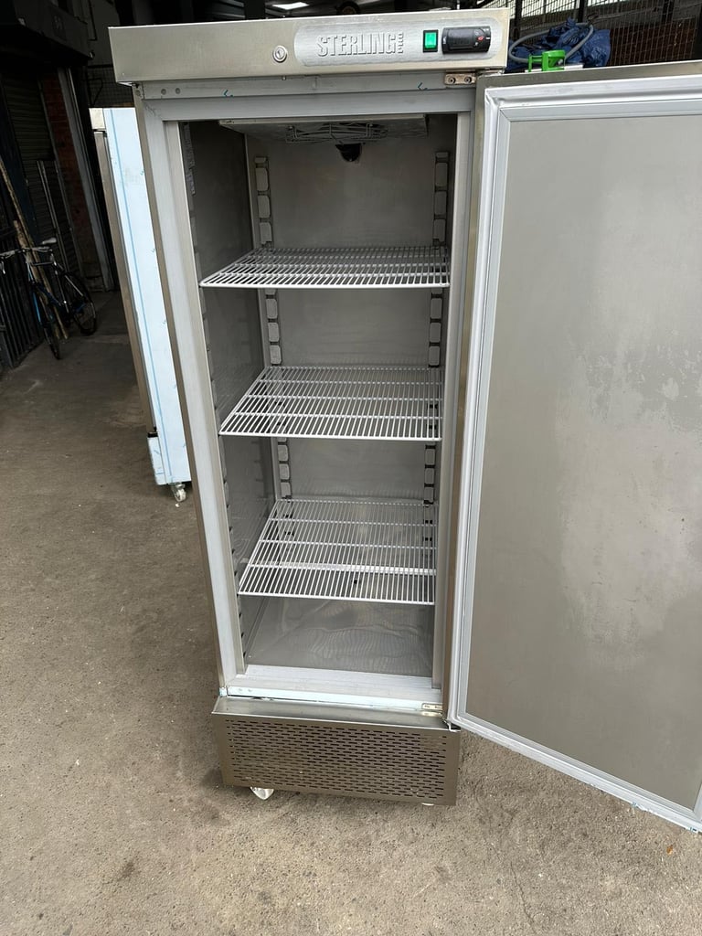 Commercial fridges freezers chiller pizza foster Williams 