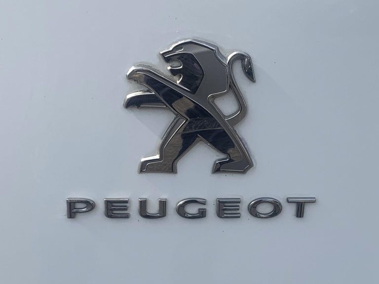 2022 Peugeot Partner 1.5 BlueHDi 850 Professional Premium Long Crew Van LWB Euro 6 6dr PANEL VAN ...