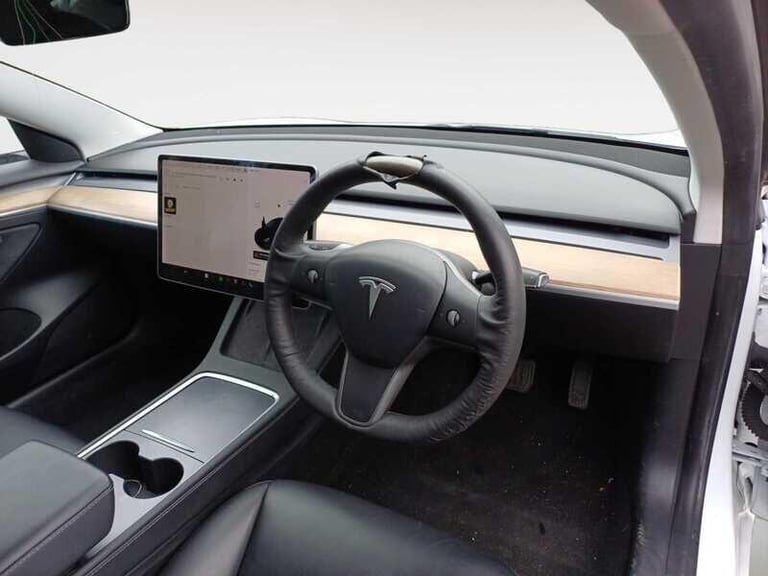 2021 Tesla Model 3 Standard Range Plus Saloon 4dr Electric Auto RWD (241 bhp) SALOON Electric Aut...