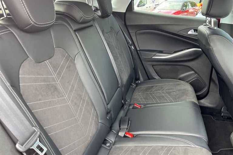 2022 Vauxhall Grandland 1.2 Turbo Ultimate 5dr Auto HATCHBACK PETROL Automatic