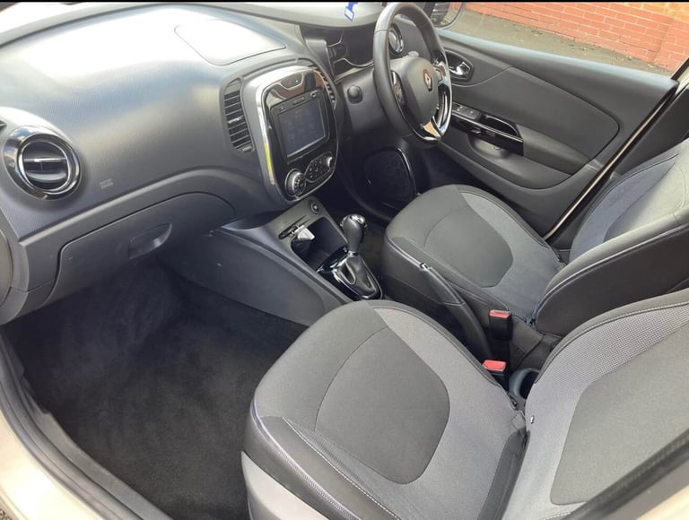 2015 Renault Captur 1.5 dCi 90 Dynamique Nav 5dr Auto HATCHBACK Diesel Automatic