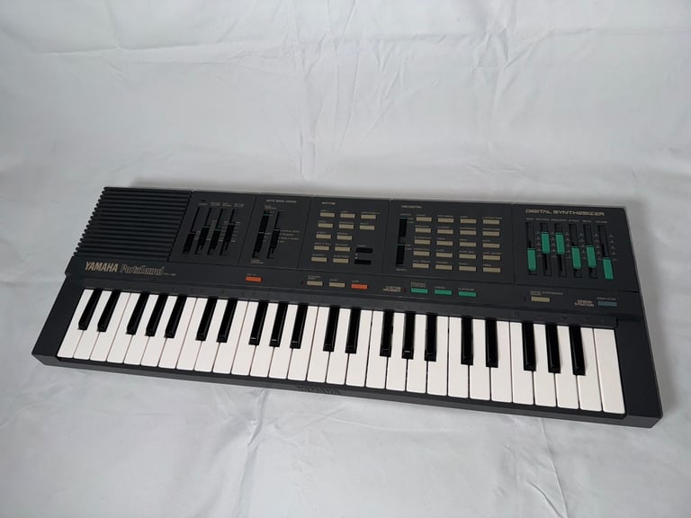 Yamaha Portasound PSS-360 Digital Synthesizer Keyboard