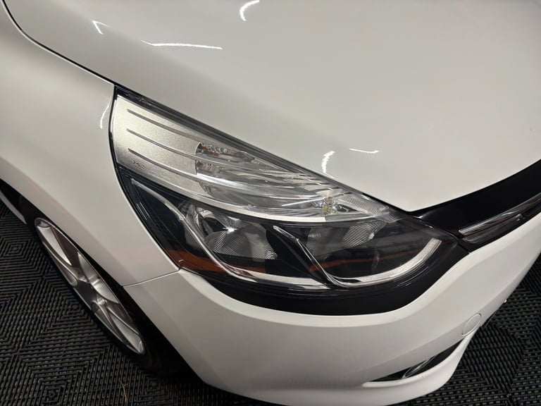 2015 Renault Clio 1.2 16V Dynamique MediaNav 5dr HATCHBACK Petrol Manual