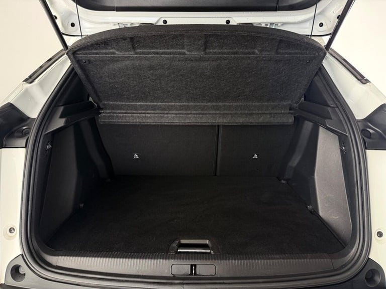 2020 Peugeot 2008 1.2 PureTech Allure Premium Euro 6 (s/s) 5dr HATCHBACK Petrol Manual