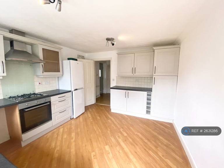 3 bedroom house in Carbis Avenue, Grimsargh, Preston, PR2 (3 bed) (#2631286)