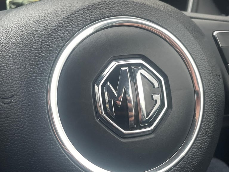 2024 MG MG HS 1.5 T-GDI 16.6kWh Trophy Auto Euro 6 (s/s) 5dr ESTATE Petrol/Electric Hybrid Automatic