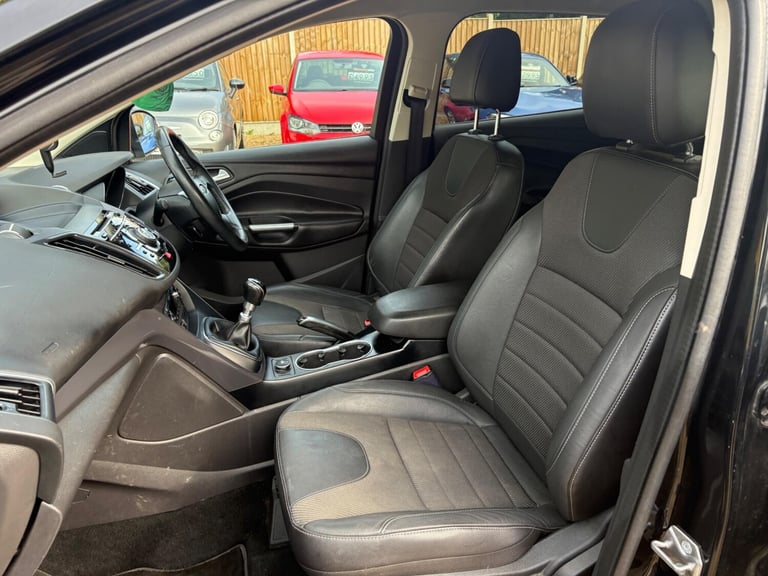 2014 Ford Kuga 2.0 TDCi Titanium 2WD Euro 5 5dr HATCHBACK Diesel Manual