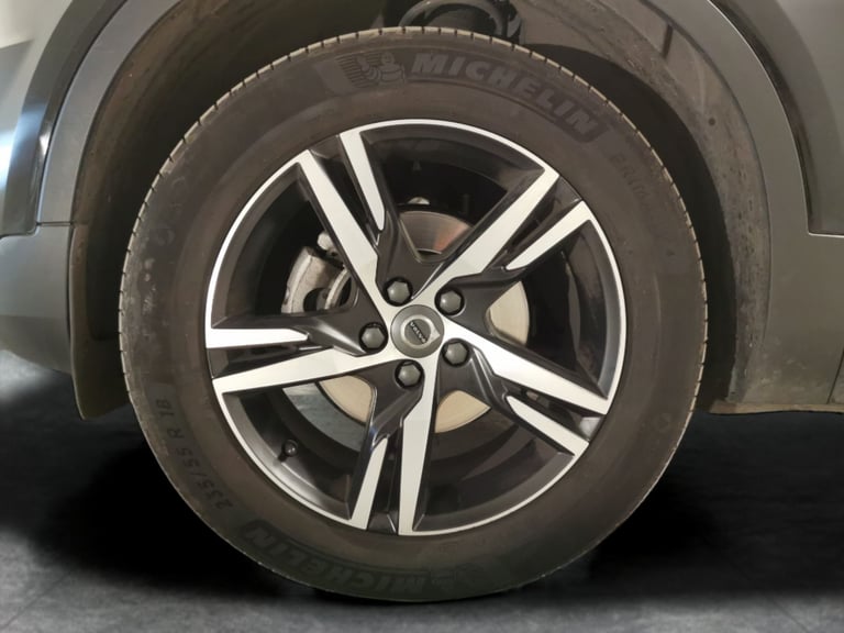 2022 Volvo XC40 1.5 T3 R-Design SUV 5dr Petrol Auto Euro 6 (s/s) (163 ps) - BLUETOOTH - HAL Suv P...