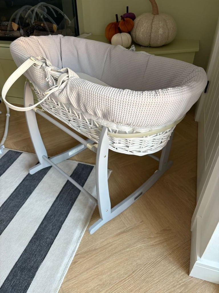 image for Clair De Lune Moses basket and stand