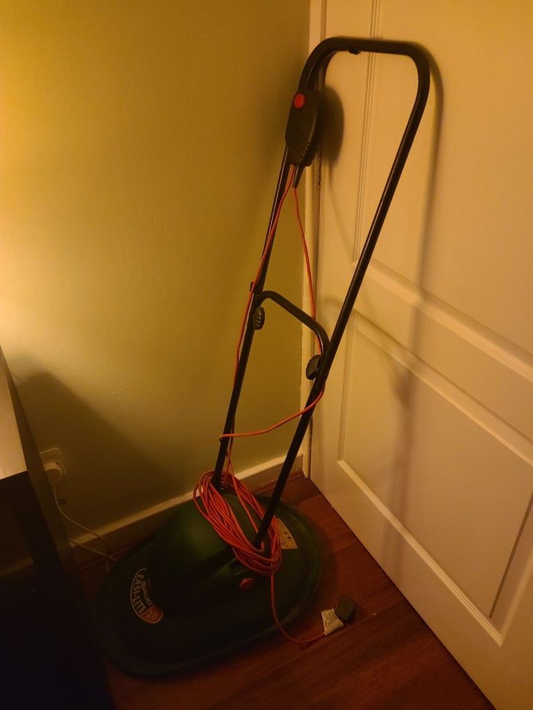 Easi-lite 28 lawnmower