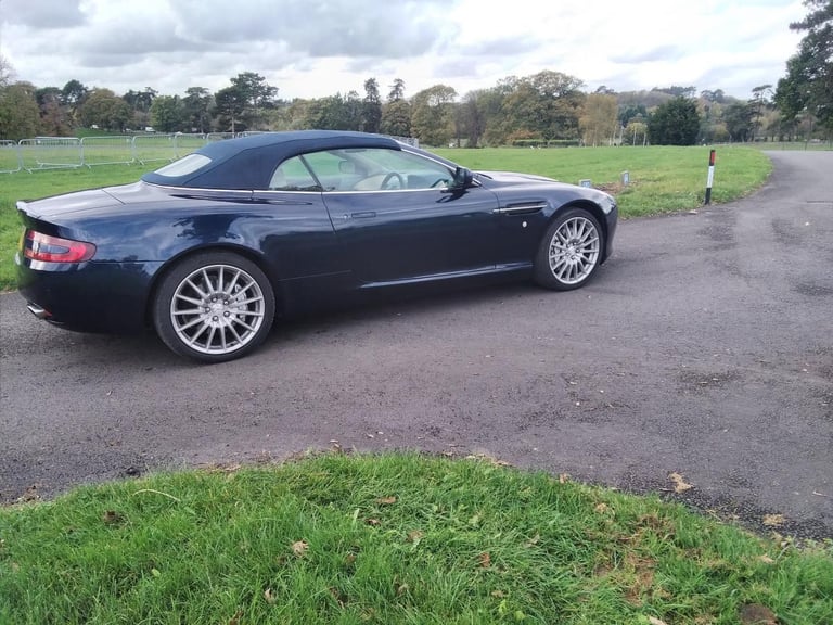 ASTON MARTIN DB9 VOLANTE AUTO 2005