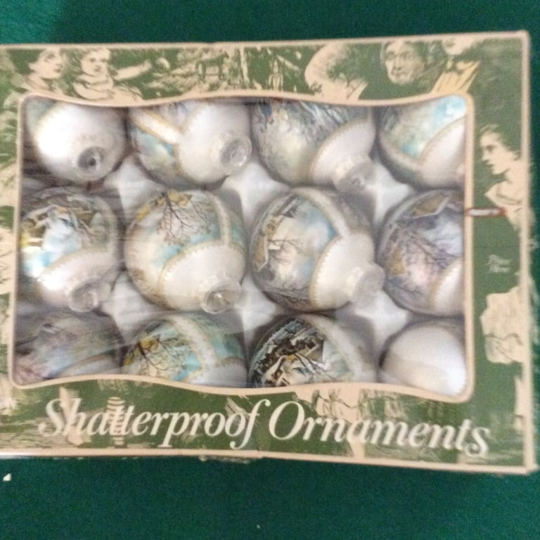 Vintage 90 Christmas Tree Decorations