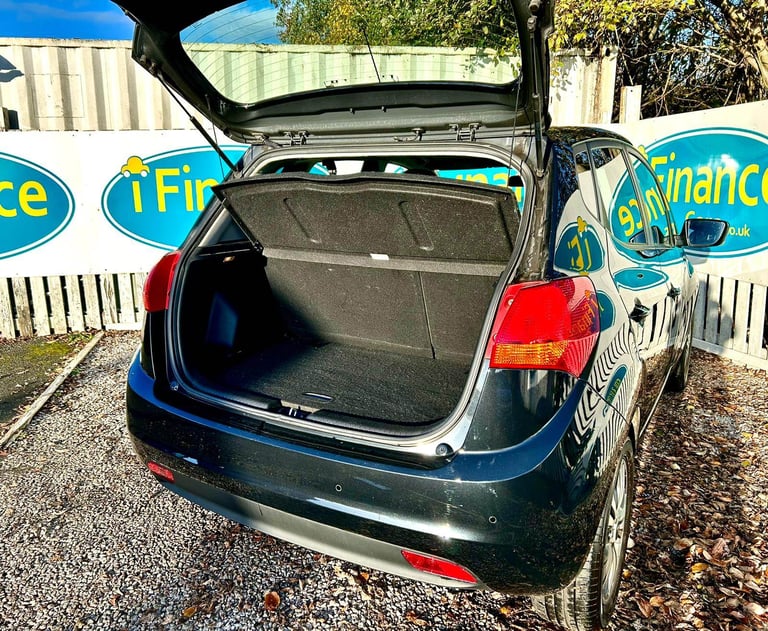 CAN'T GET CREDIT? CALL US! Kia Venga 1.6 3 ISG, 2017, Manual - £149 DEPOSIT, £53 PER WEEK