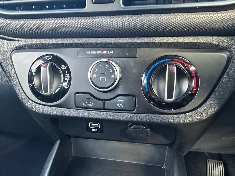 2022 Hyundai i10 1.0 MPi SE Connect 65ps 5dr Hatchback PETROL Manual