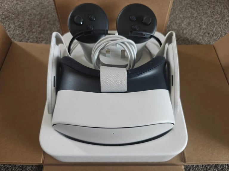 Meta Quest 3S 128GB VR Headset