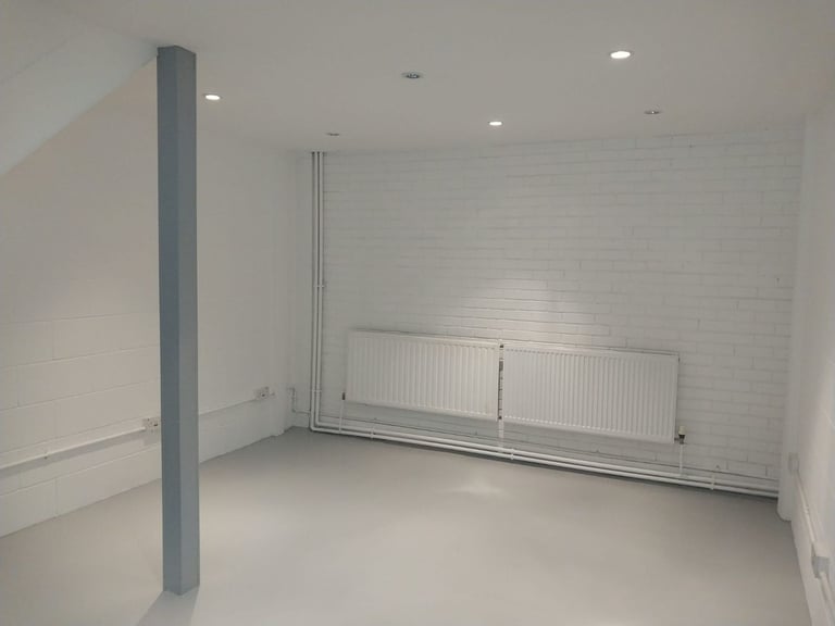 Work Space, Office, Artist Studio, Creative, Finsbury Park. ONE MONTH FREE RENT -  No VAT on rent