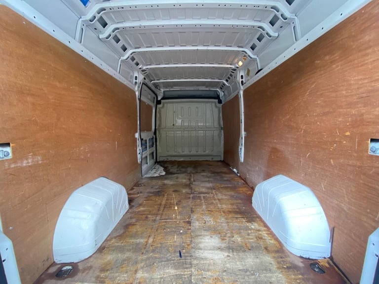 2017 Peugeot Boxer 2.0 BlueHDi 335 Professional L3 H2 Euro 6 5dr PANEL VAN Diesel Manual