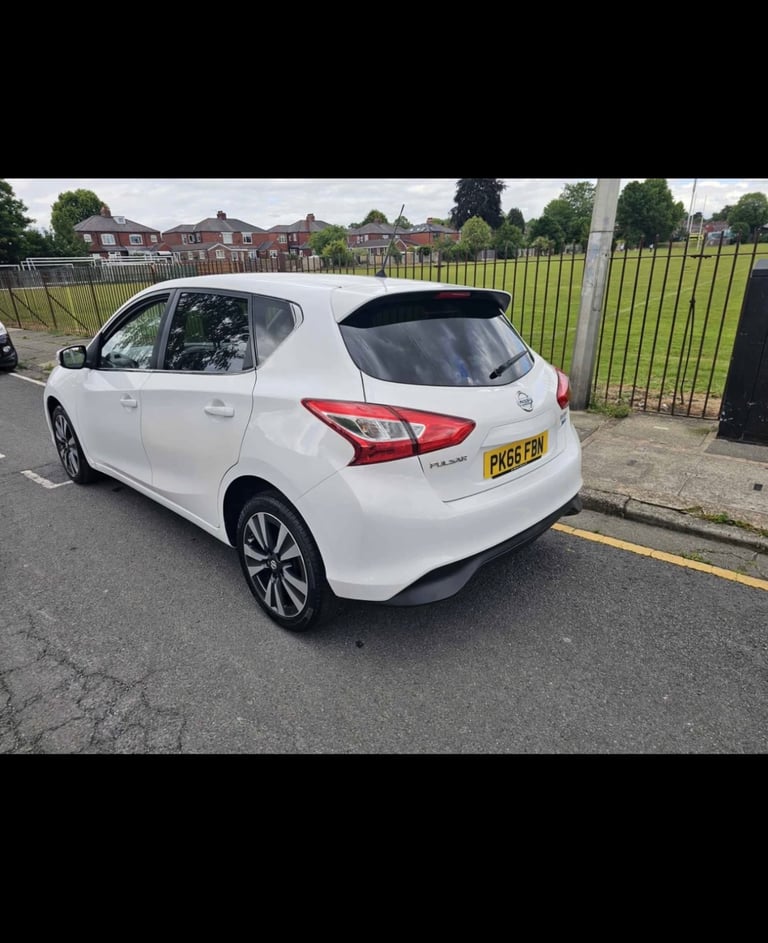 Nissan, PULSAR, Hatchback, 2016, Manual, 1461 (cc), 5 doors