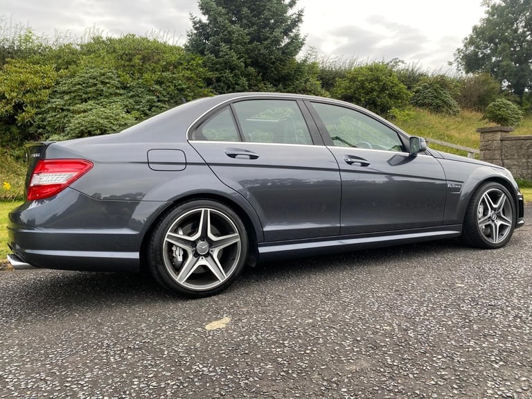 2010 Mercedes-Benz C63 AMG AUTO