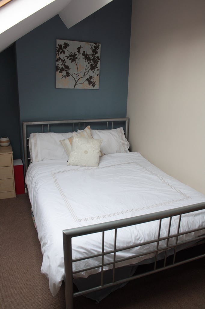 Furnished house behind Belfast City Hospital 