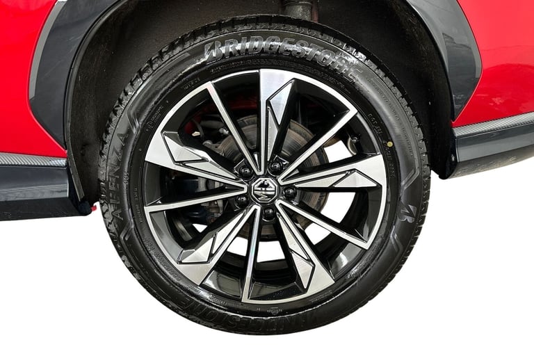 2024 MG MG HS 106290 Hatchback Petrol Manual