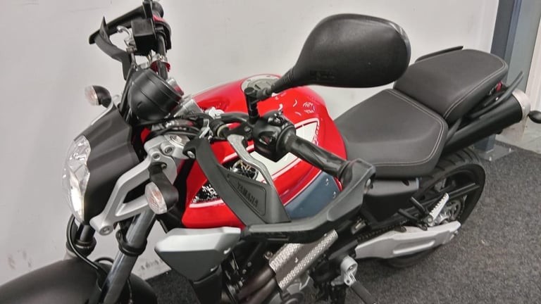 YAMAHA MT-03 ** MOT SEPTEMBER 2026 - HAND GUARDS - STANDARD SPEC ** 