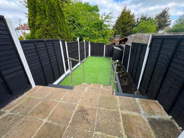 Excellent condition 2 bedrooms 2 receptions terrace house in woodford Green, ilford