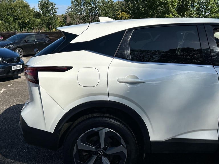 2023 Nissan Qashqai 1.3 DIG-T MHEV N-Connecta SUV 5dr Petrol Hybrid XTRON Euro 6 (s/s) (158 ps) S...