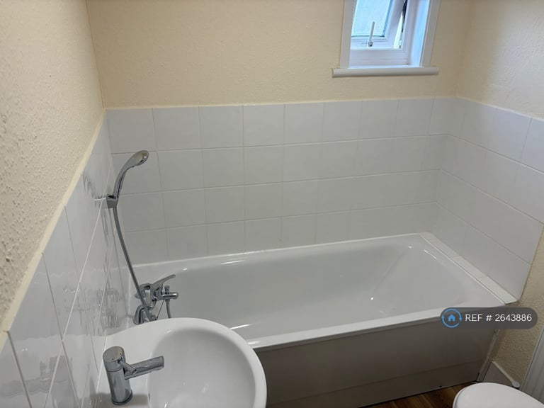 1 bedroom flat in Grange Road, Ramsgate, CT11 (1 bed) (#2643886)