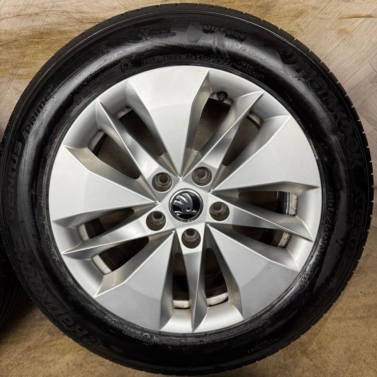 16'' GENUINE SKODA OCTAVIA MK4 WHEELS TYRES ALLOYS