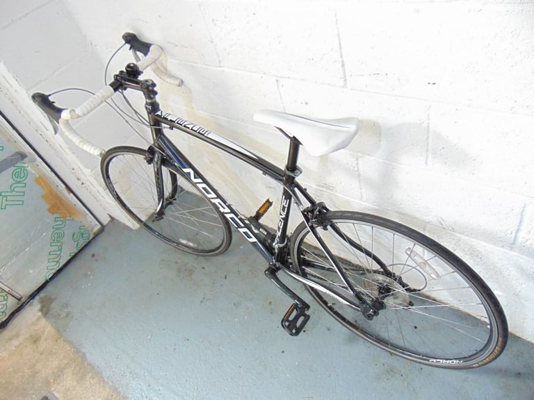 Norco Valence (52cm/20.5inch frame) Racing/Road Bike (free local delivery)