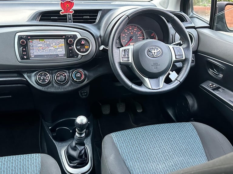2013 Toyota Yaris 1.33 Dual VVT-i TR Euro 5 5dr HATCHBACK Petrol Manual
