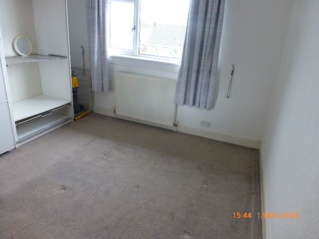 2 BED FLAT for rent UNFURNISHED £700
