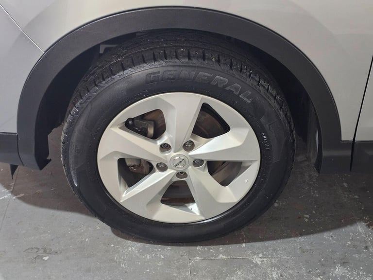 2018 Nissan Qashqai 1.2 DIG-T Acenta XTRON Euro 6 (s/s) 5dr HATCHBACK Petrol Automatic