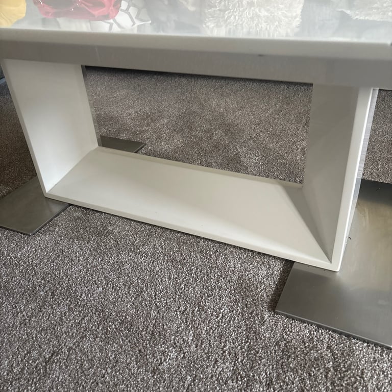 White gloss coffee table