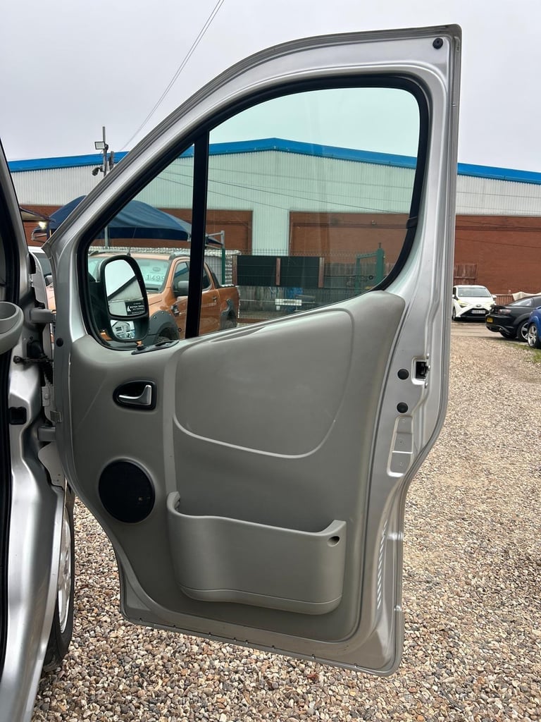 2013 Vauxhall Vivaro 2.0 2900 CDTi Sportive FWD L3 4dr PANEL VAN Diesel Manual