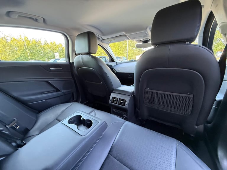 2018 Jaguar XE 2.0i GPF Portfolio Saloon 4dr Petrol Auto Euro 6 (s/s) (200 ps) SALOON Petrol Auto...