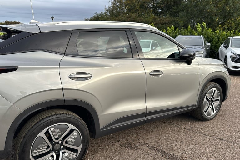  Omoda Omoda E5 61.05kwh Comfort Suv 5dr Electric Auto 204 Ps Electric