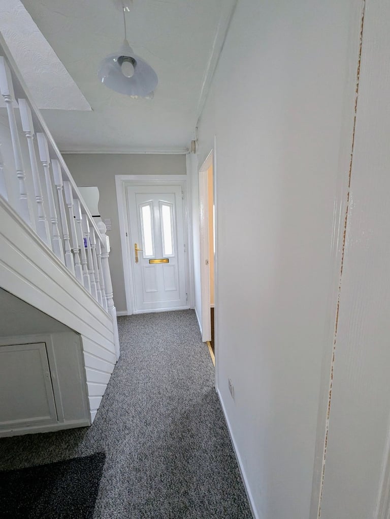 Three bedroom large house for rent in Westcliff, Dumbarton 
