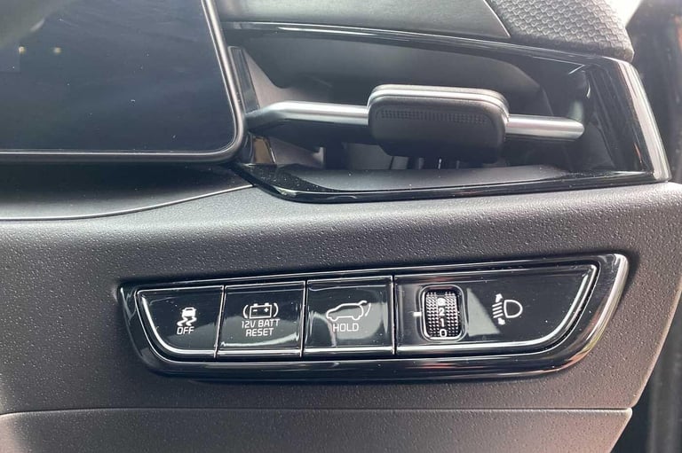 2024 Kia Niro 1.6 GDi Hybrid 4 5dr DCT ESTATE Petrol/Electric Hybrid Automatic