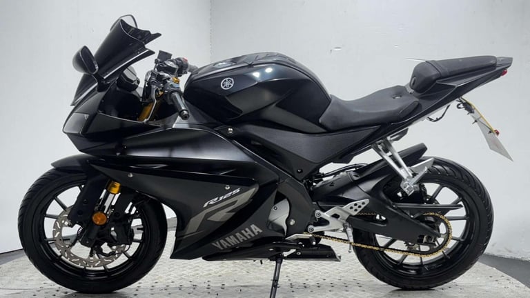 Yamaha R125 125 ABS Super Sports Petrol CVT Euro 4 (15 ps)
