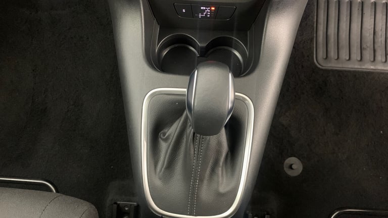 2024 Citroen C3 1.2 PureTech PLUS Hatchback 5dr Petrol EAT6 Euro 6 (s/s) (110 ps) Hatchback Petro...