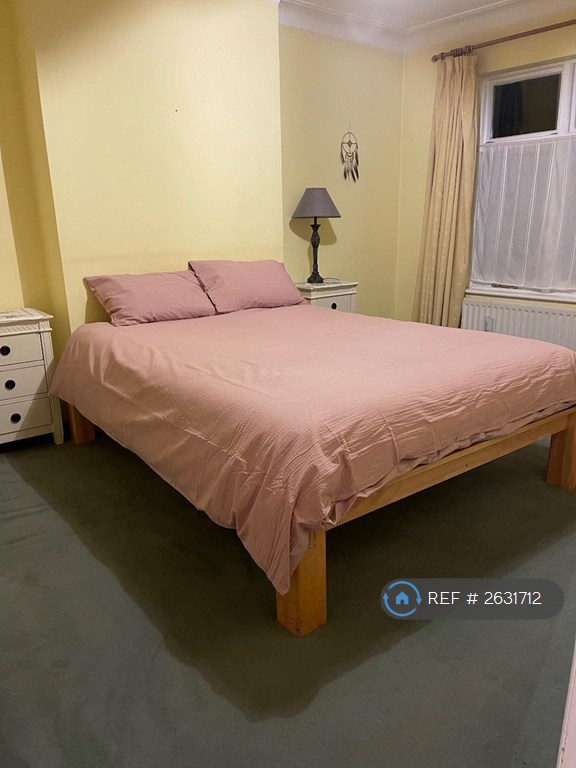 1 bedroom in Briarwood Road, London, SW4 (#2631712)