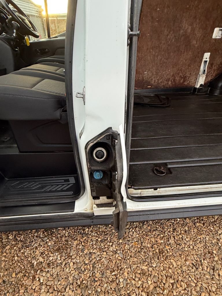 2021 70 FORD TRANSIT 2.0 310 ECOBLUE TREND PANEL VAN 5 DR DIESEL MANUAL FWD L2 H