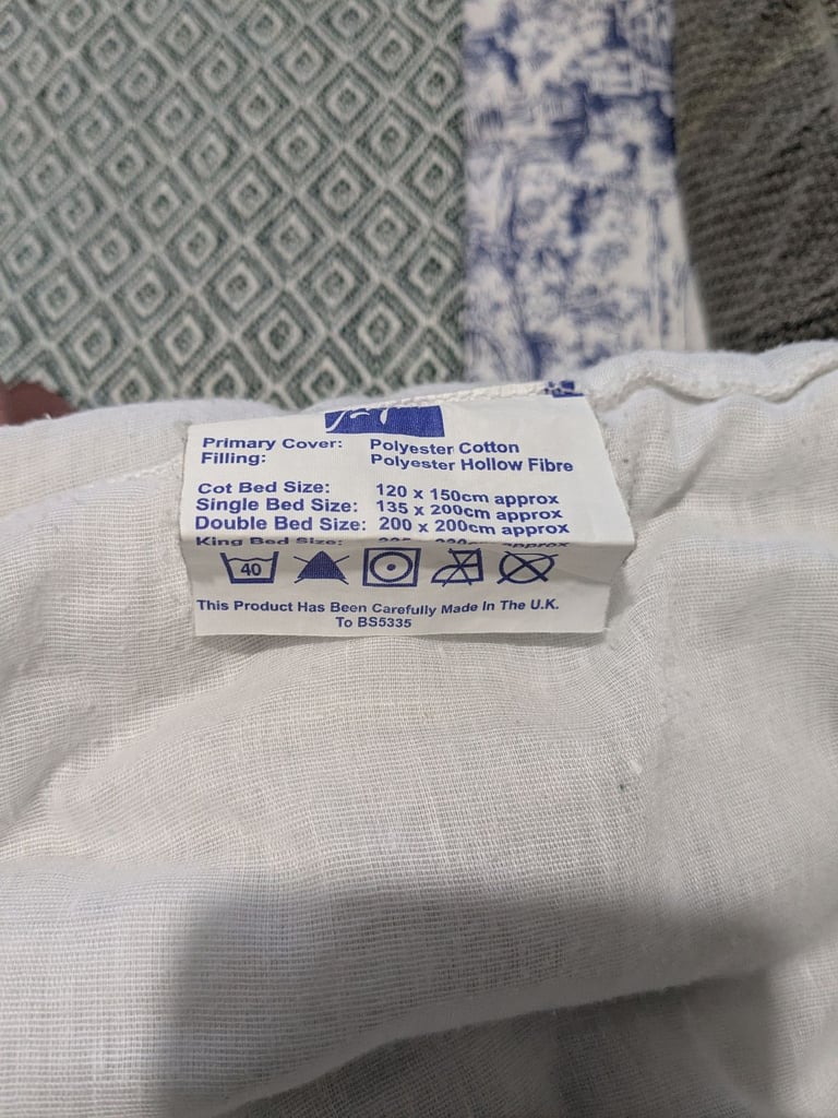 Harry Corry toddler duvet set & duvet (and 4 other duvet sets) - free