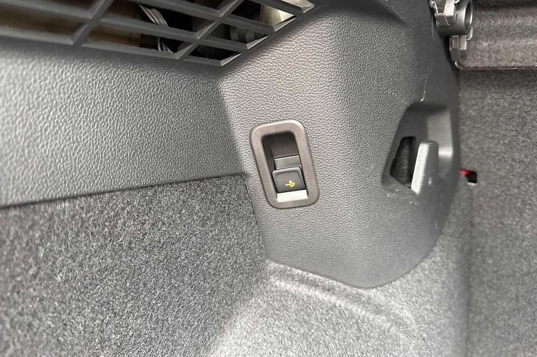 2024 Volkswagen Golf 1.5TSI 150PS Hatch Ã¢Â­ÂBlack Pack, Sunroof, DCC, Keyless, Winter Pack, To ...