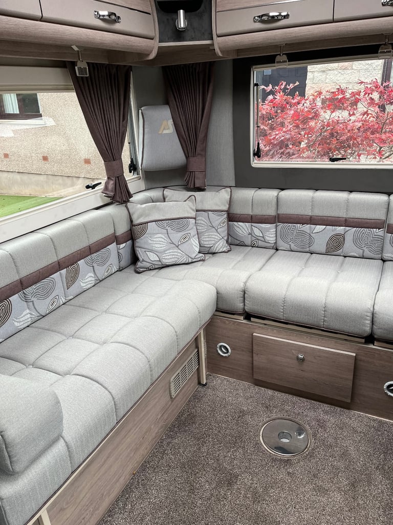 Autosleeper Broadway EL Motorhome.
