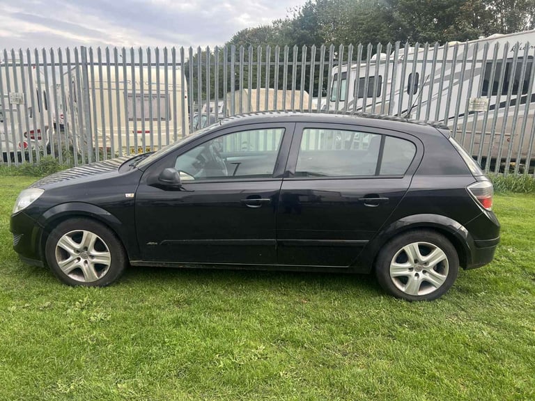 Vauxhall, ASTRA, Hatchback, 2009, Manual, 1686 (cc), 5 doors