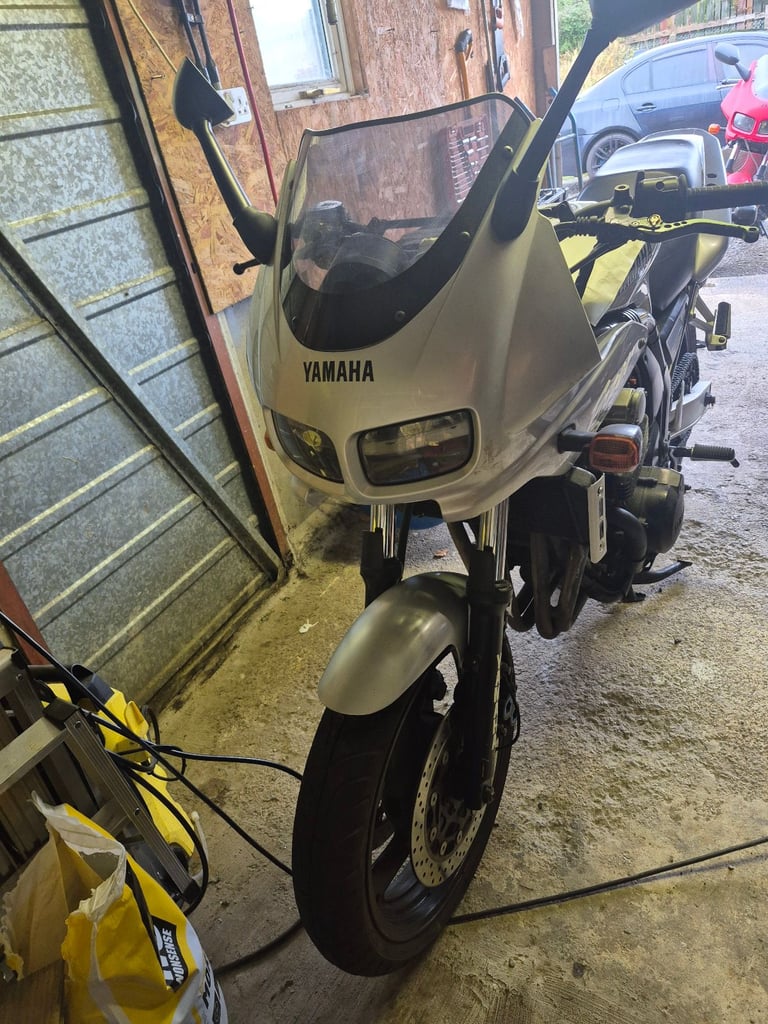 Breaking complete Yamaha FZS600 Fazer 1998 - 2002